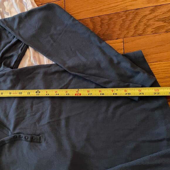 BNWT 3pc Top Tank Sport Bundle! Duluth Trading Co / American Eagle / ZYIA Active - Picture 14 of 15